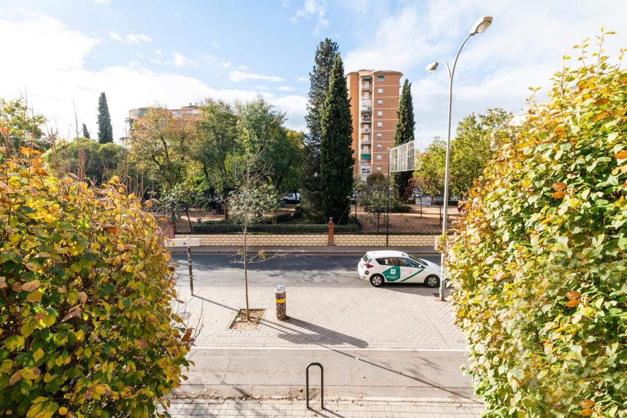 Piso Junto A Parque De Las Ciencias En Granada Bagian luar foto